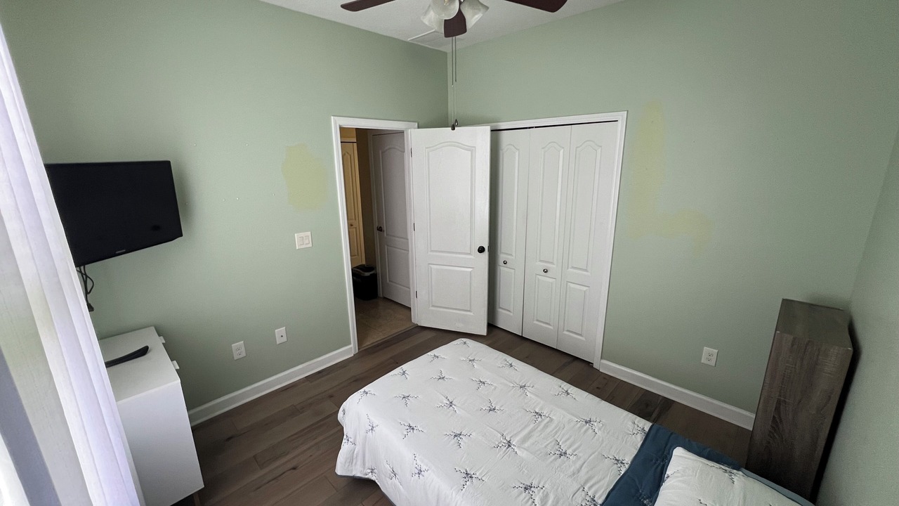 Photo of Bedroom in Live Oak Preserve