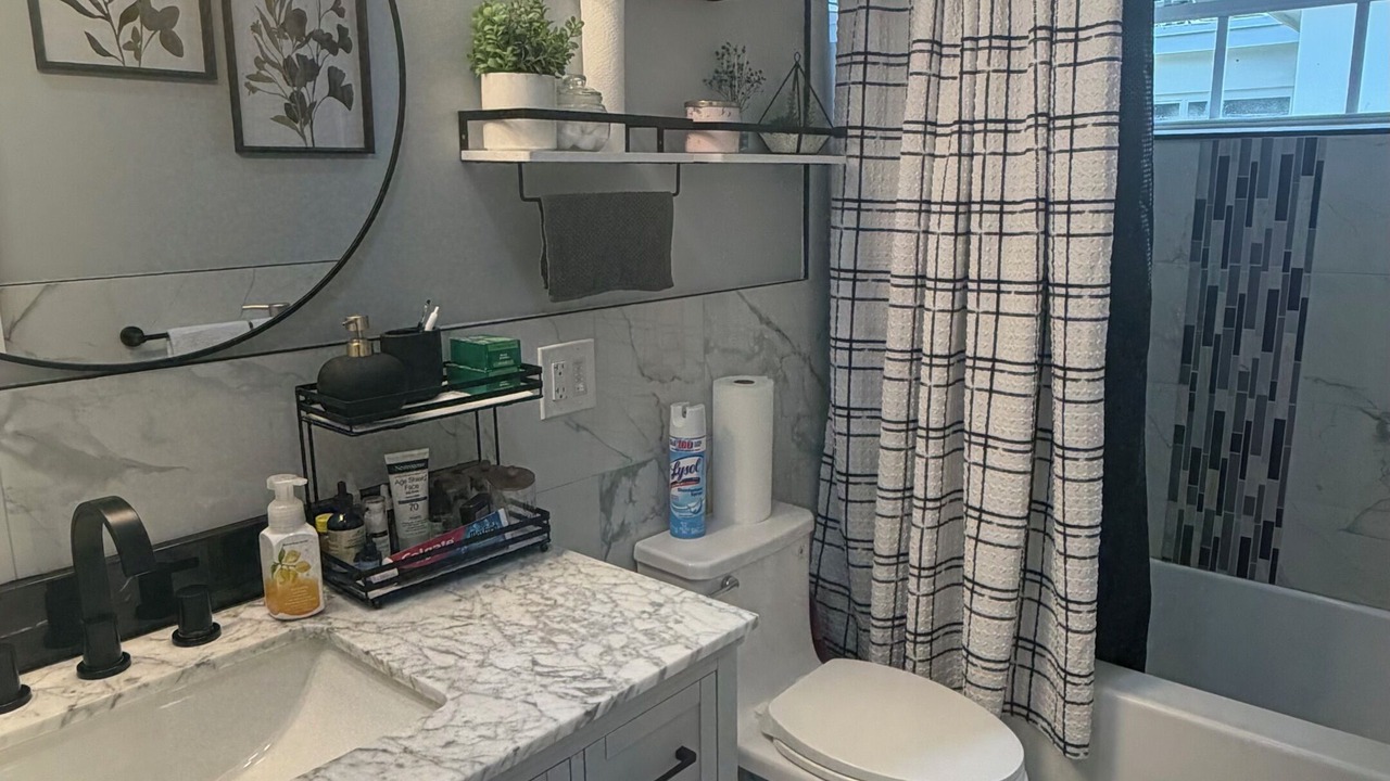 Photo of Bathroom in Miramar
