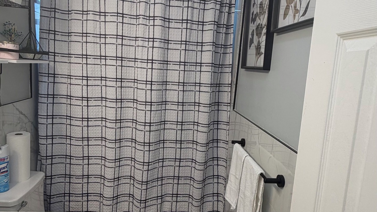 Photo of Bathroom in Miramar