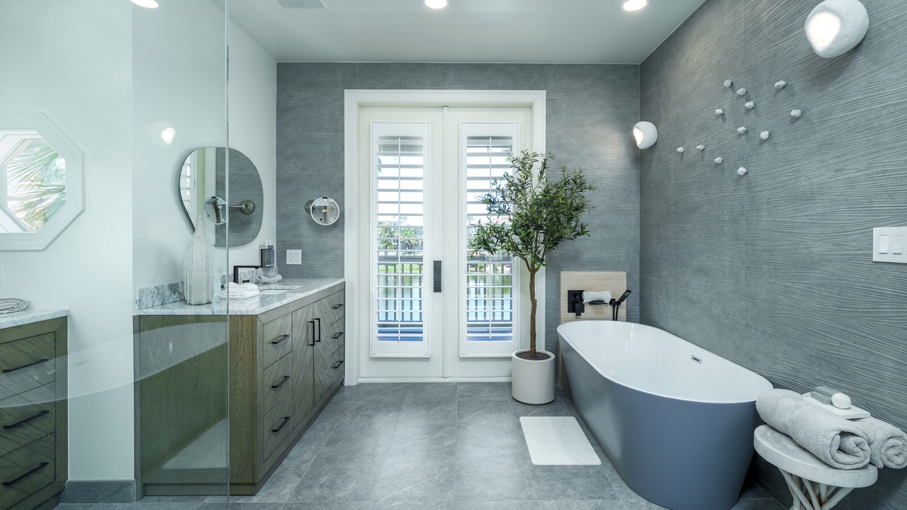 Photo of Bathroom in Holiday Isle