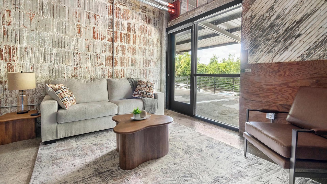 Photo of Livingroom in Urban Core