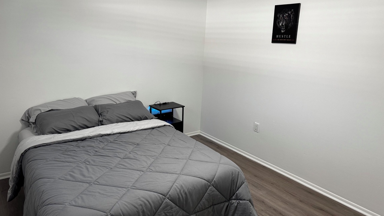 Photo of Bedroom in Holiday Garden Estates