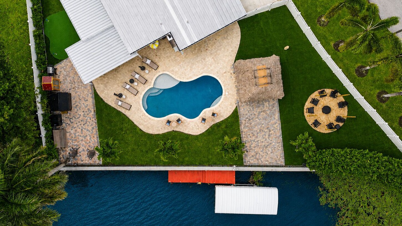 Photo of Outdoor in Lake Clarke Shores