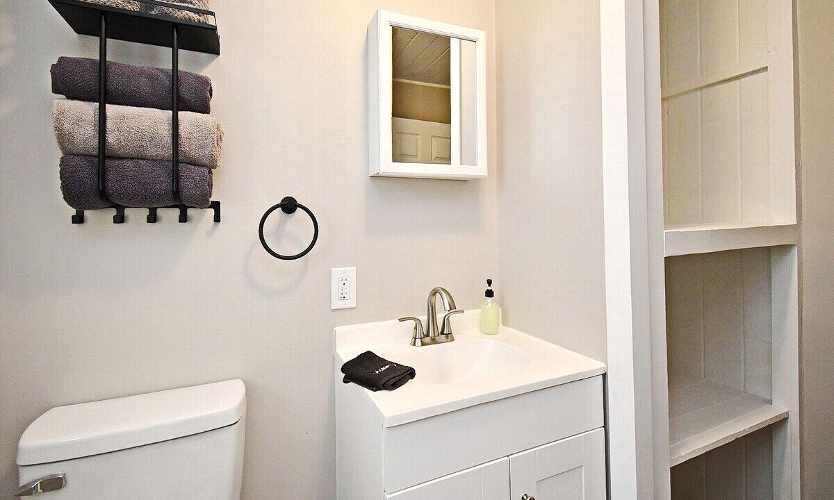 Photo of Bathroom in Winter Garden