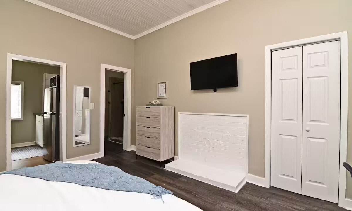 Photo of Bedroom in Winter Garden