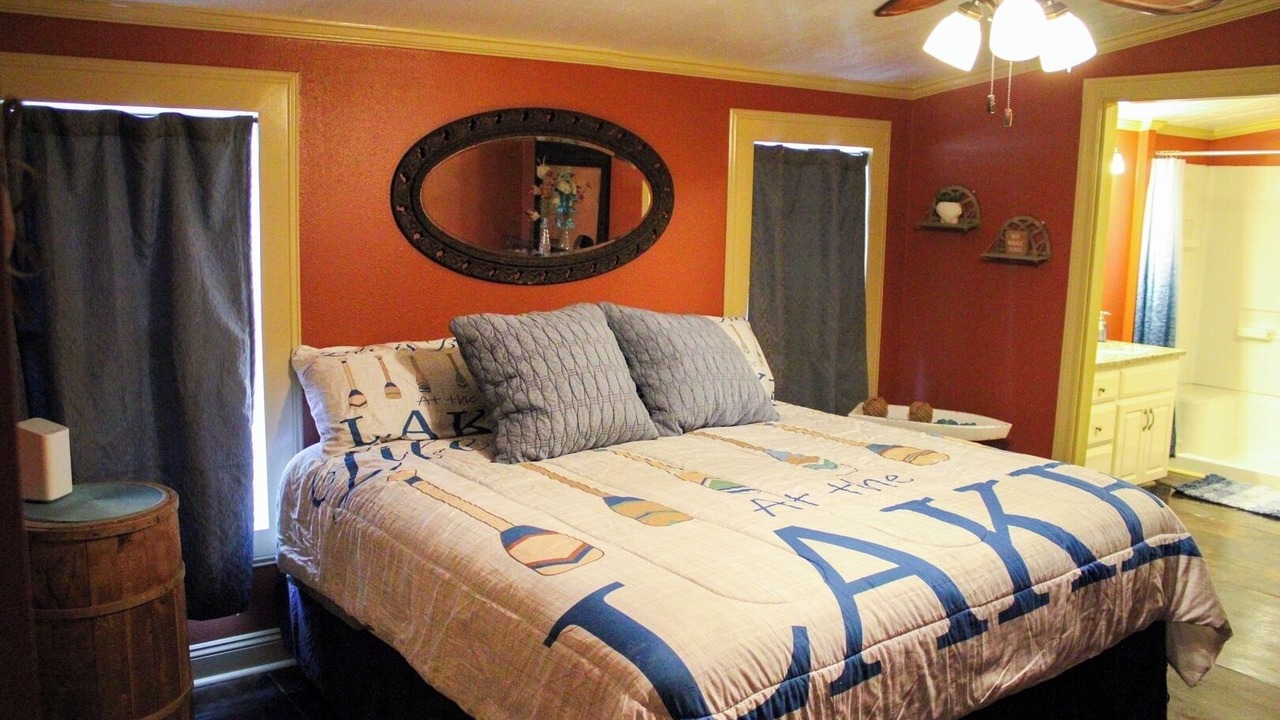 Photo of Bedroom in Sneads