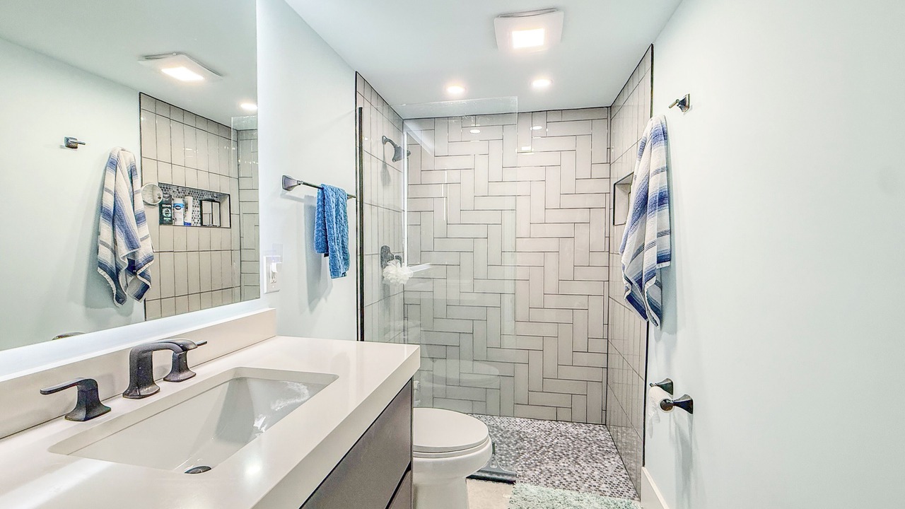 Photo of Bathroom in Sea Ranch