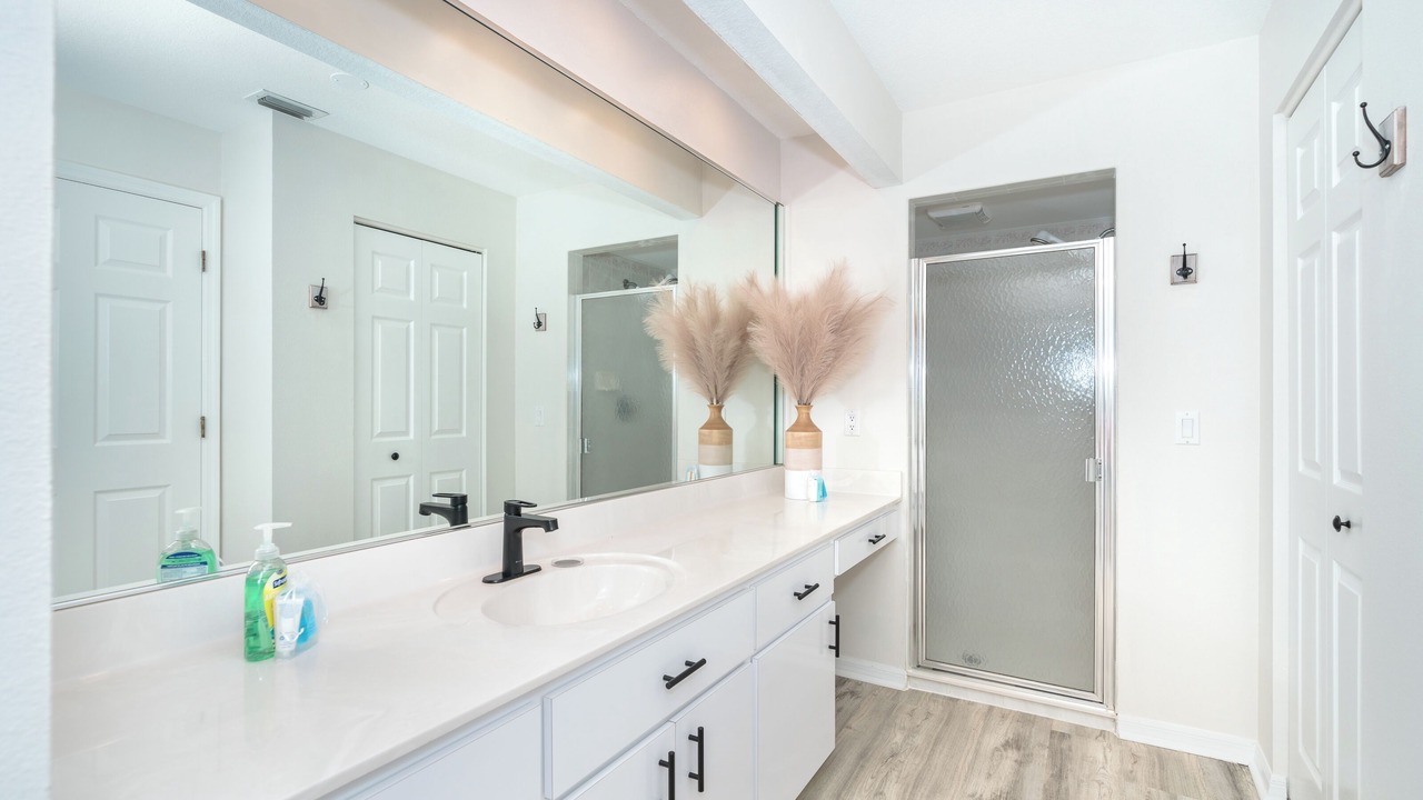 Photo of Bathroom in Englewood East