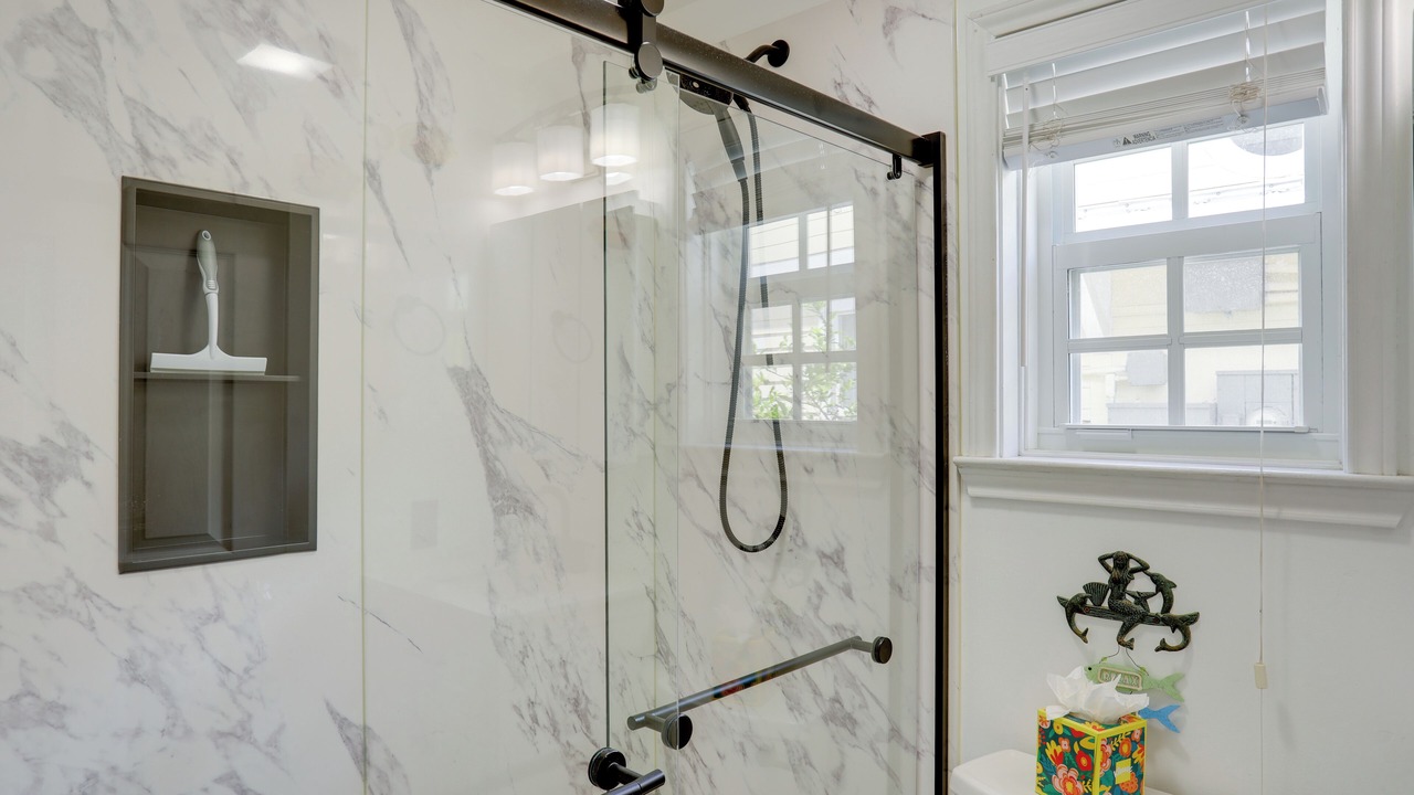 Photo of Bathroom in Truman Annex