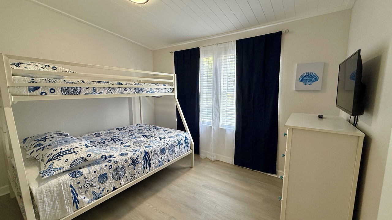 Photo of Bedroom in Bahama Beach
