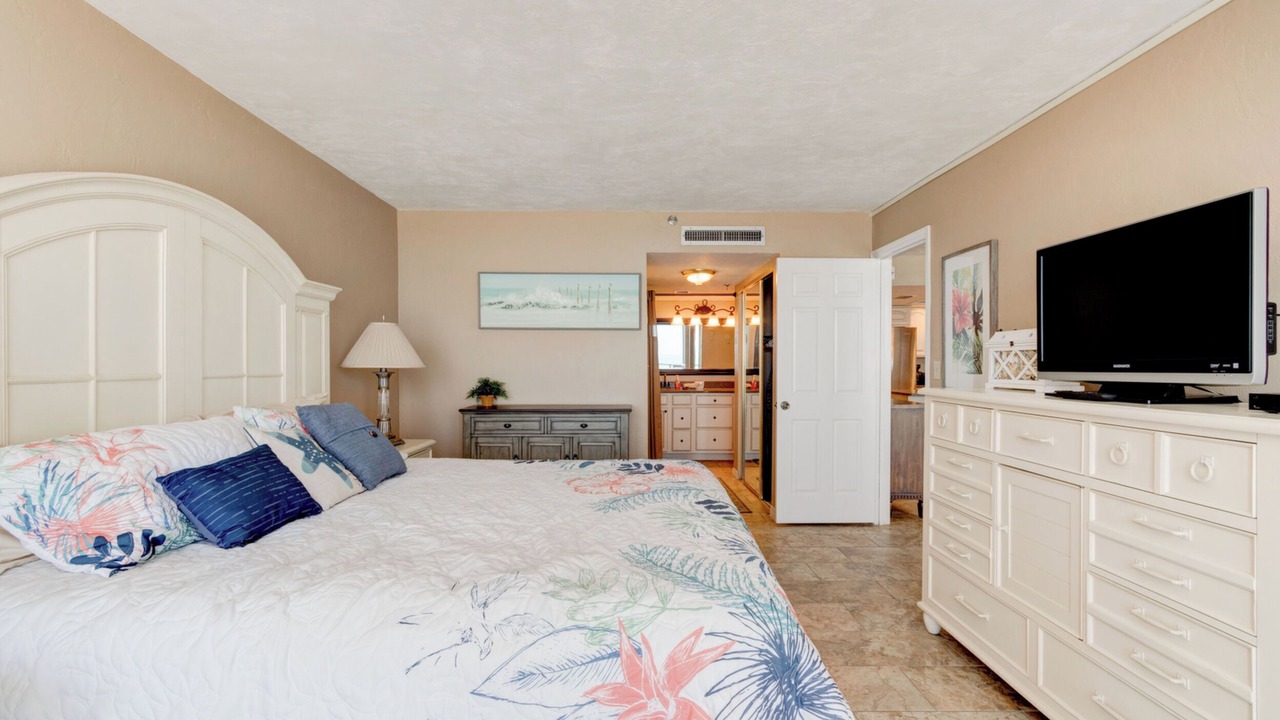 Photo of Bedroom in Point East