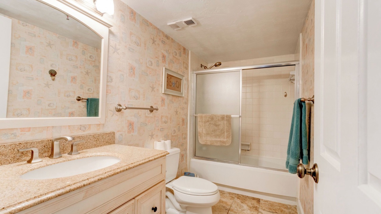 Photo of Bathroom in Point East