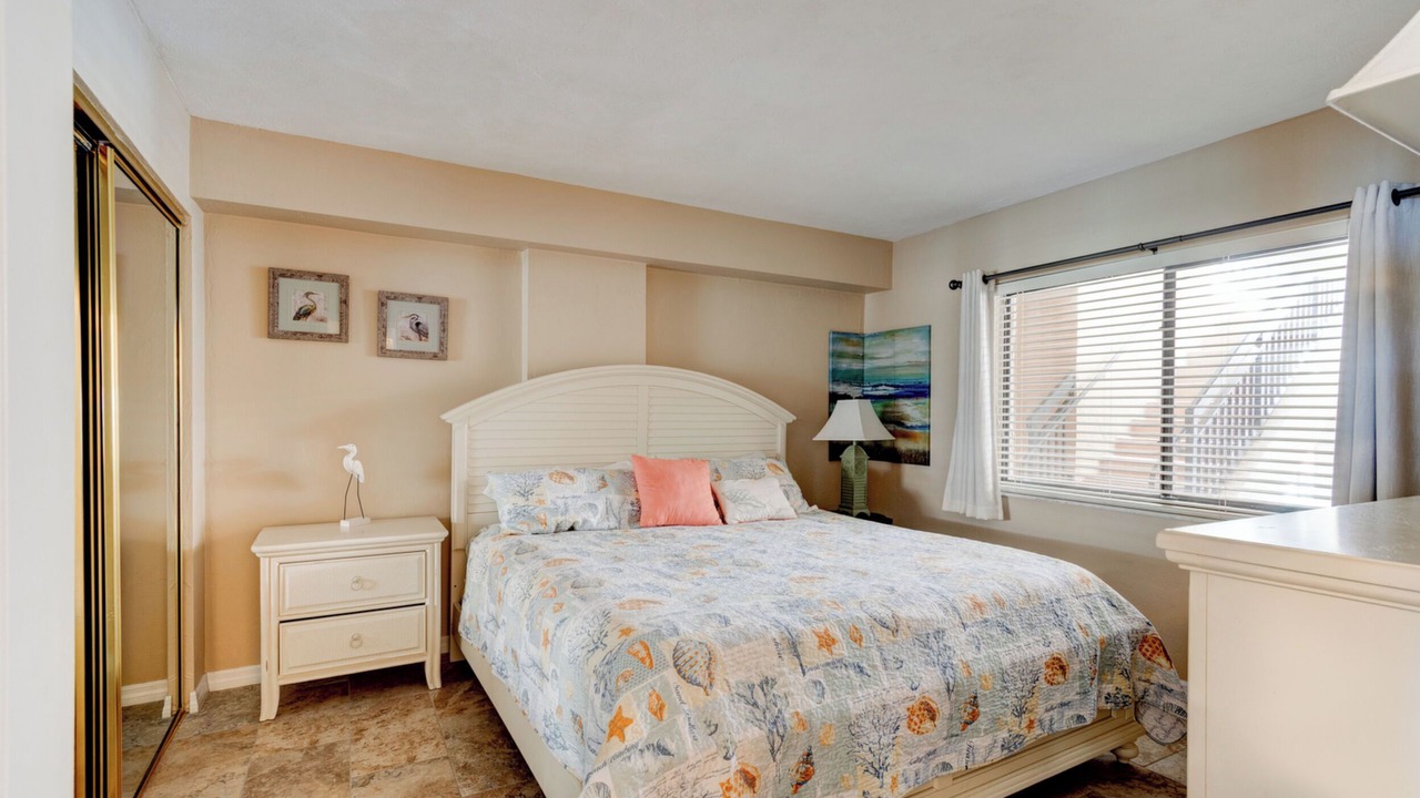 Photo of Bedroom in Point East