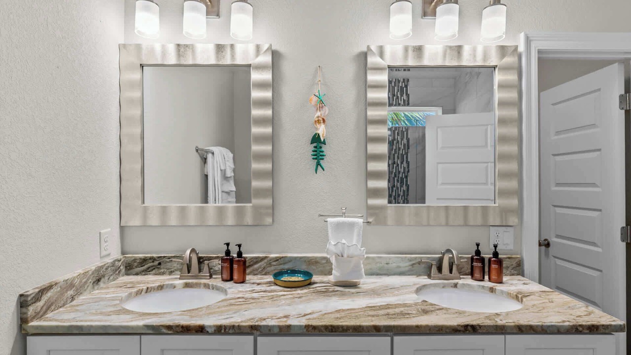 Photo of Bathroom in Holiday Beach