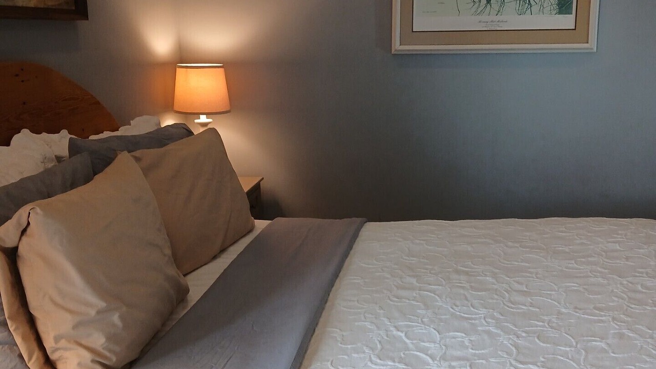 Photo of Bedroom in Salem