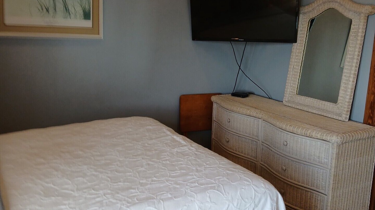Photo of Bedroom in Salem