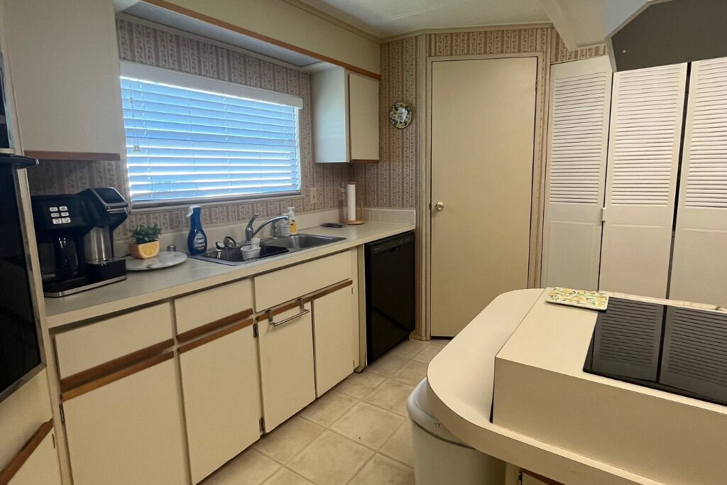 Photo of Kitchen in Welaka