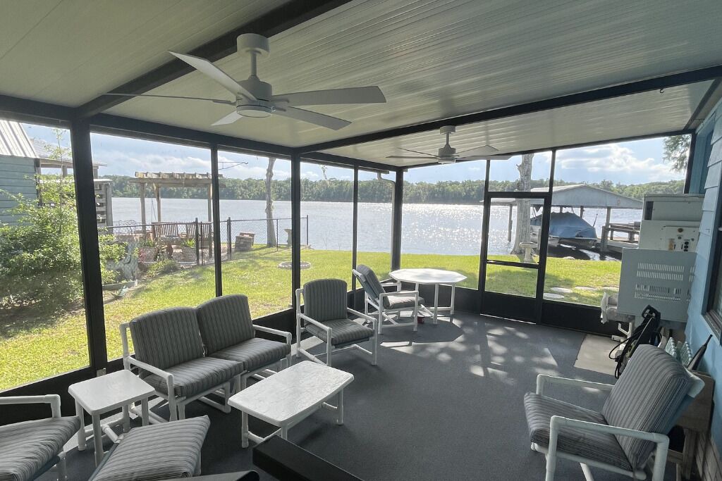 Photo of Patio Balcony in Welaka