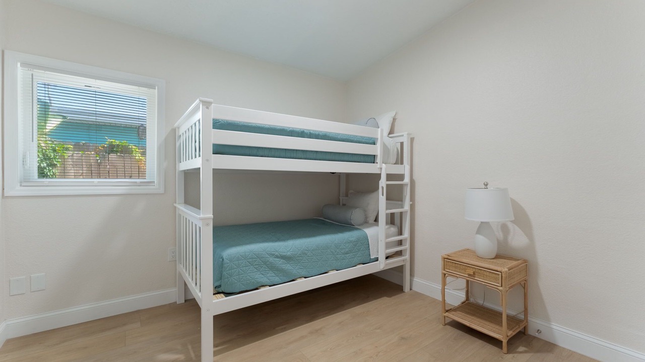 Photo of Bedroom in Parsuns To Cocoa Beach
