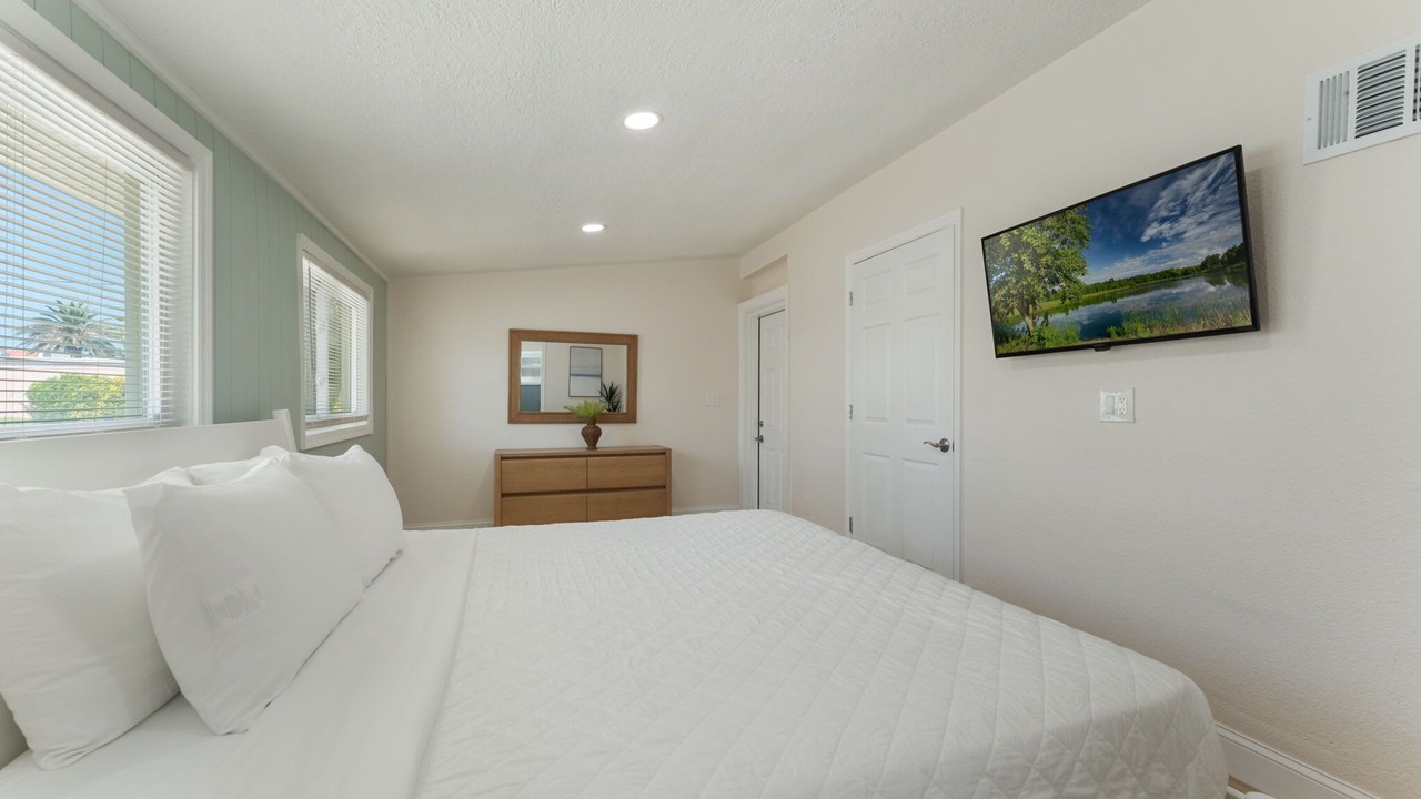 Photo of Bedroom in Parsuns To Cocoa Beach