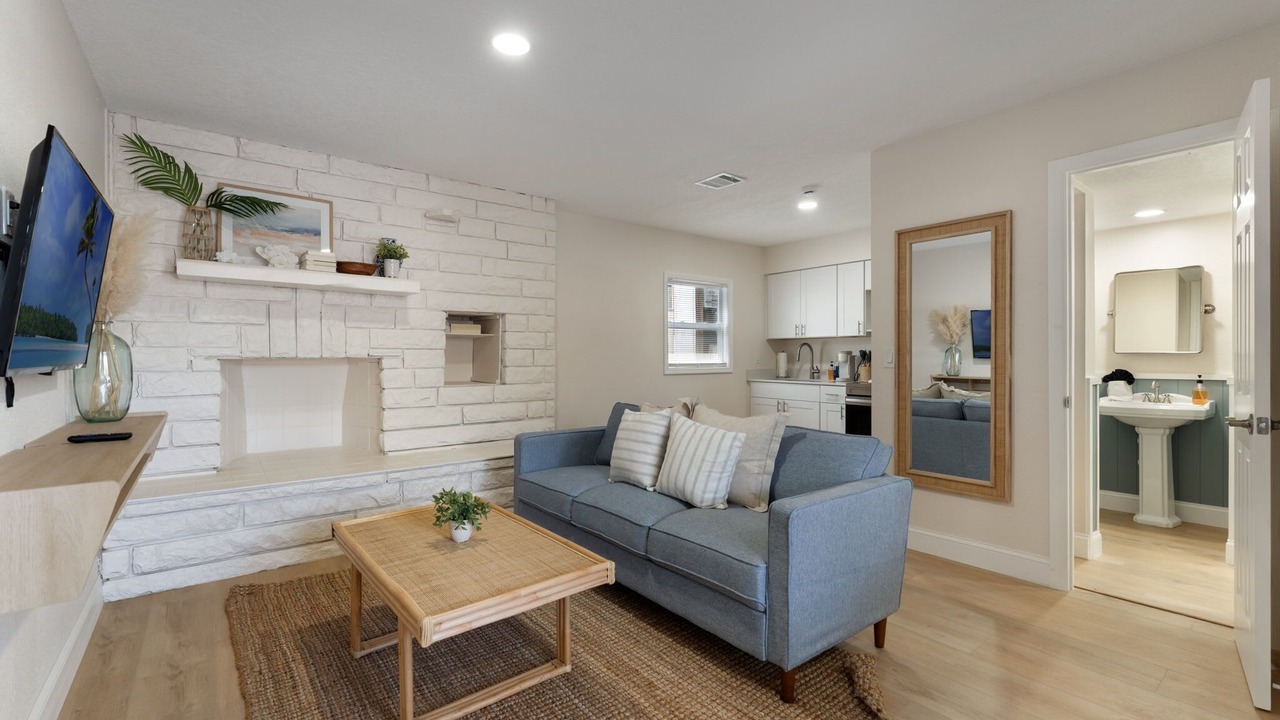 Photo of Livingroom in Parsuns To Cocoa Beach