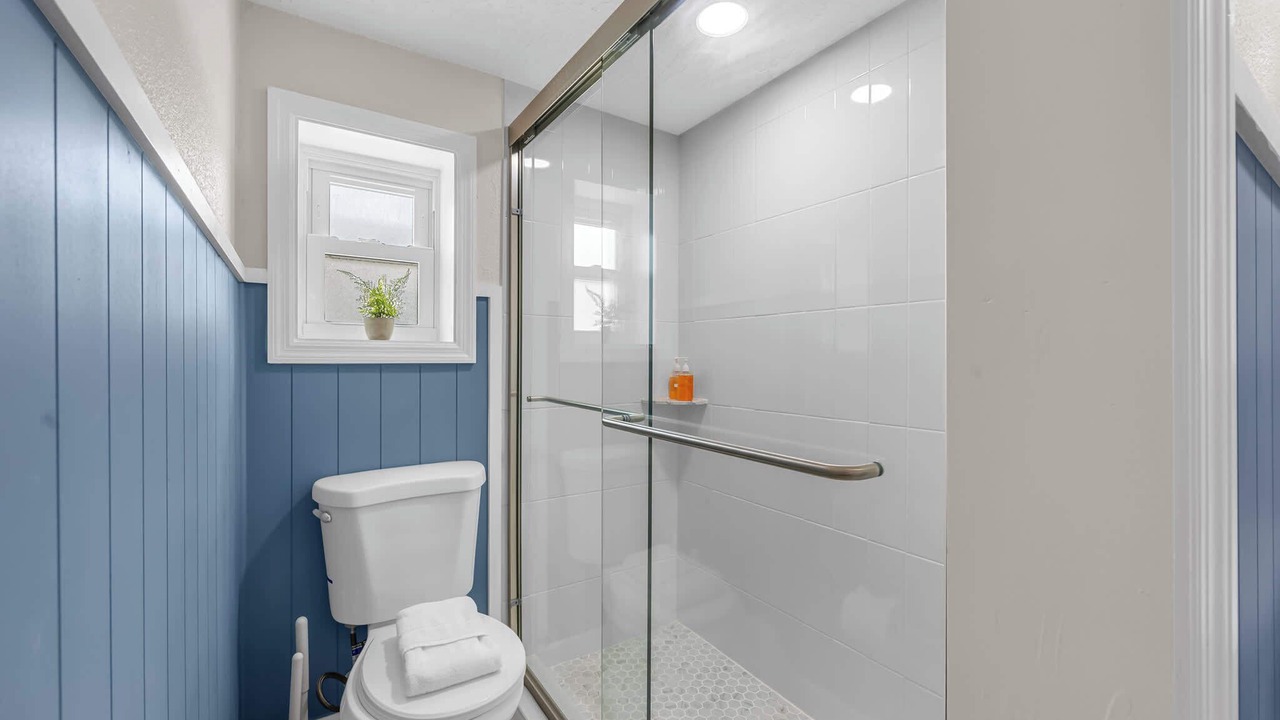 Photo of Bathroom in Parsuns To Cocoa Beach