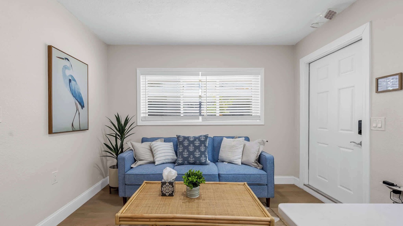 Photo of Livingroom in Parsuns To Cocoa Beach