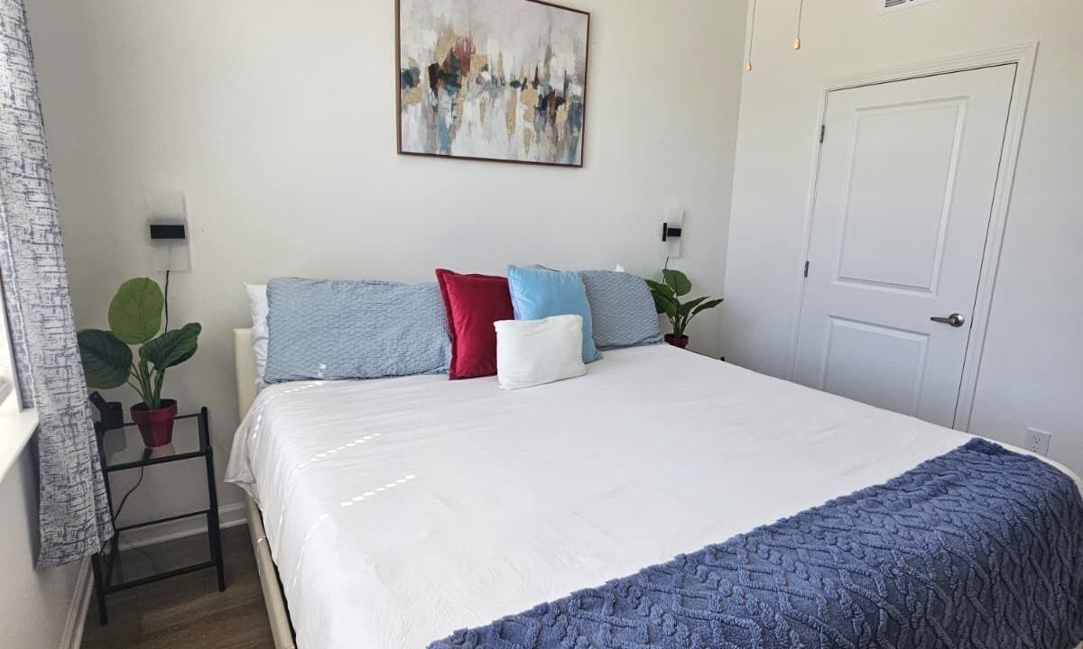 Photo of Bedroom in Northside