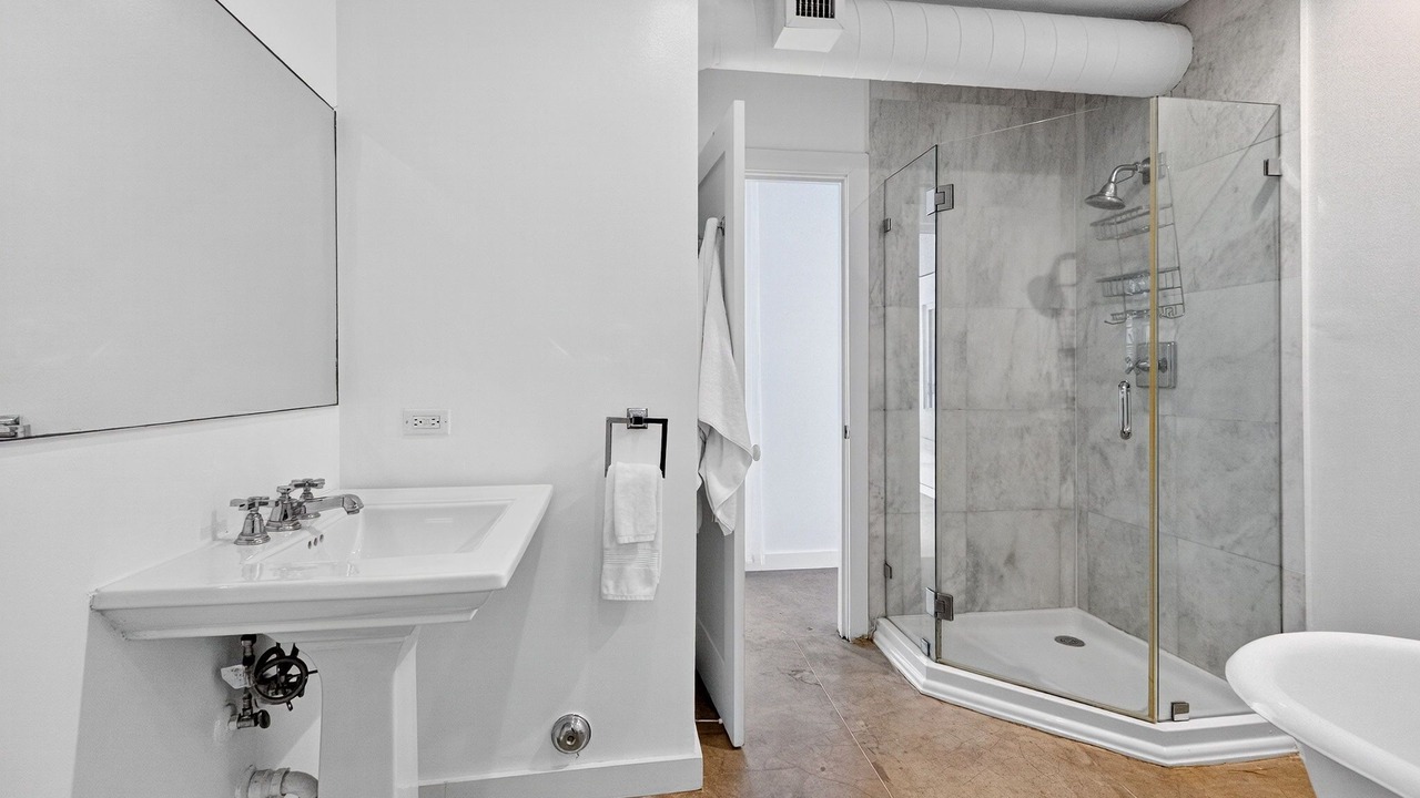 Photo of Bathroom in Key Biscayne