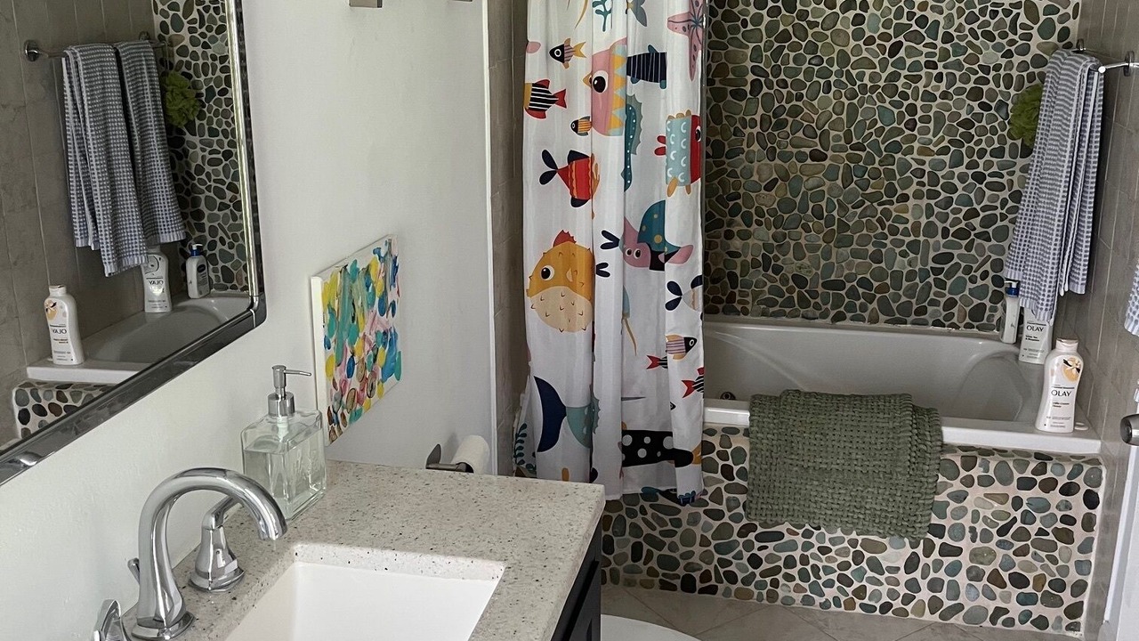 Photo of Bathroom in Palmetto Bay