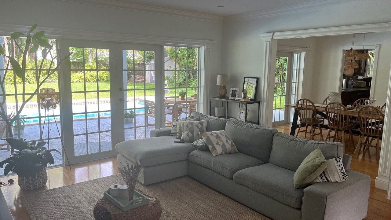 Photo of Livingroom in Palmetto Bay