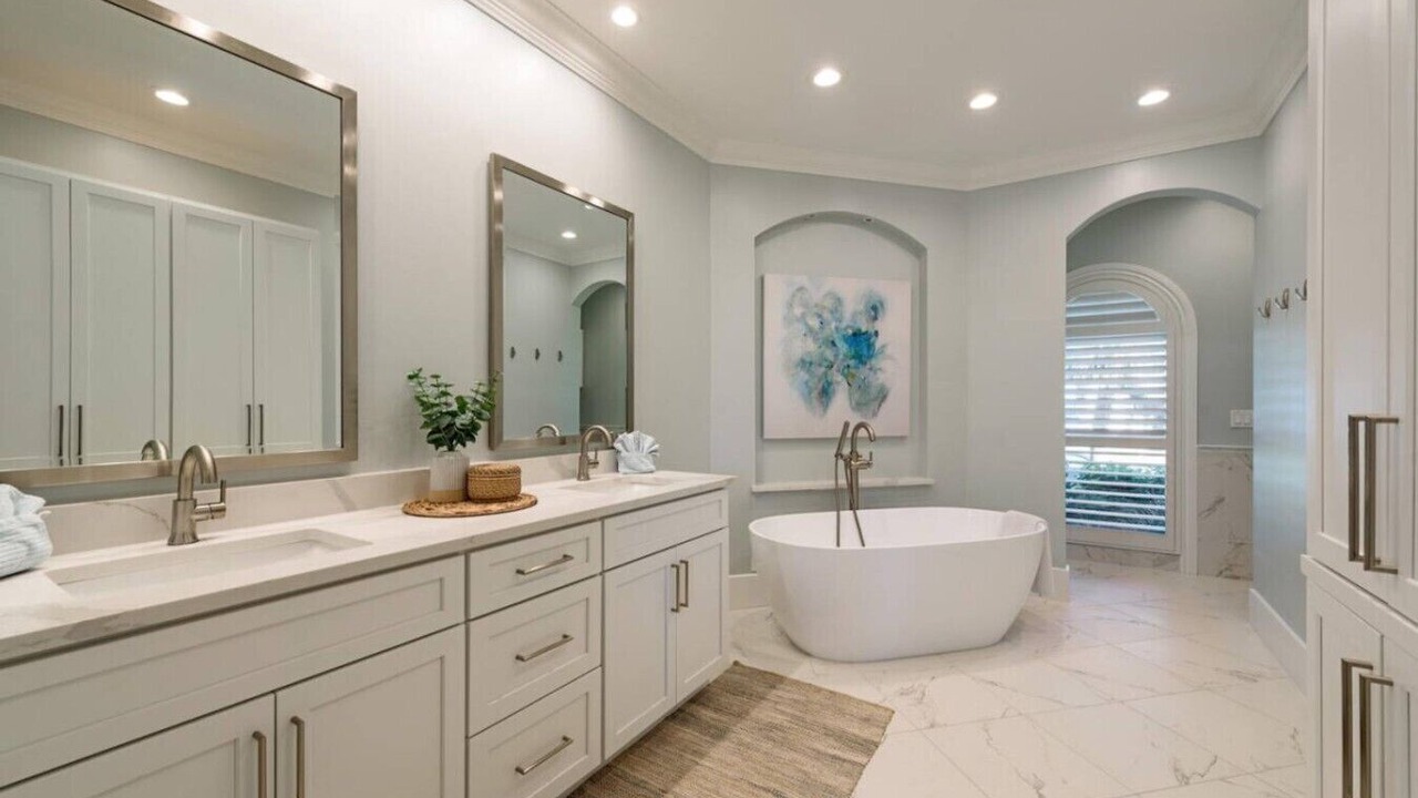 Photo of Bathroom in Connors