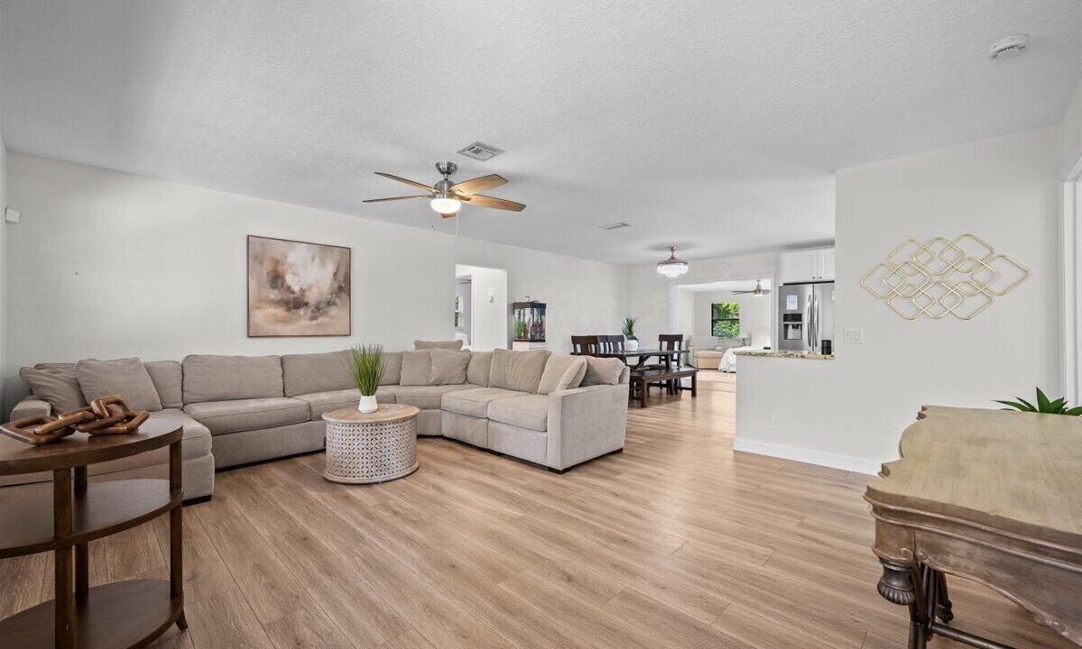 Photo of Livingroom in Jupiter Farms