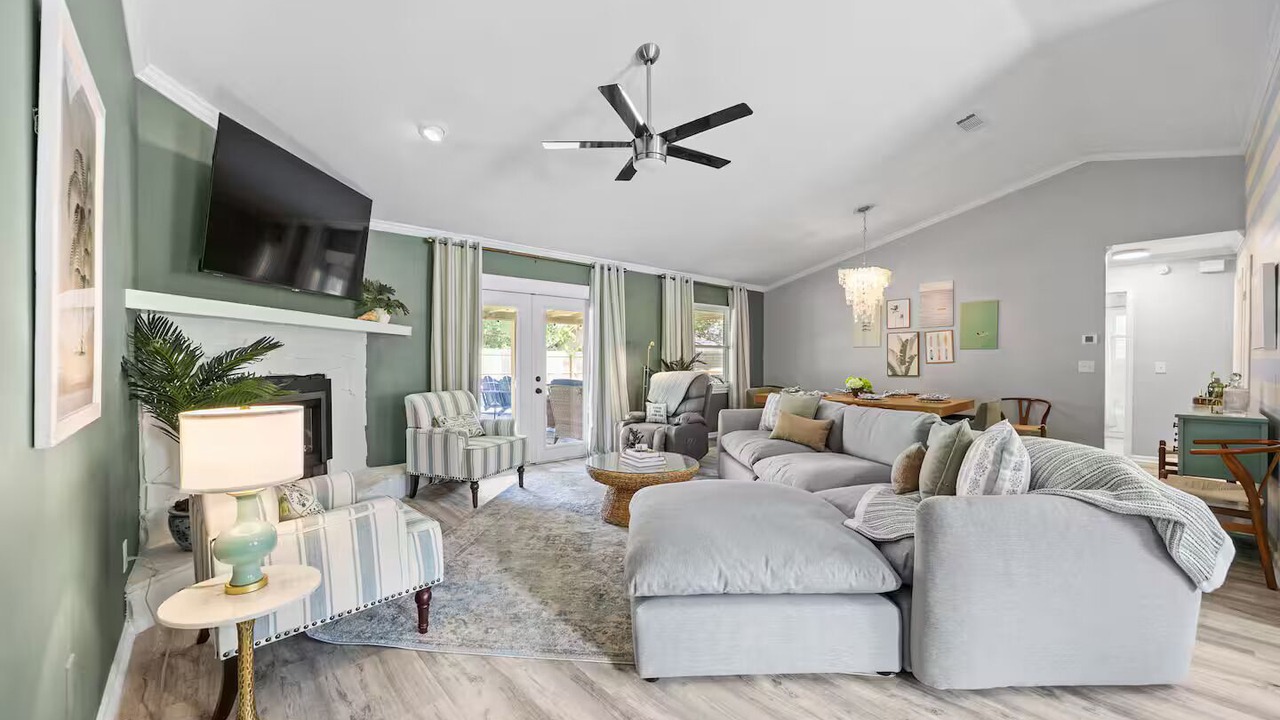 Photo of Livingroom in Isle of Palms