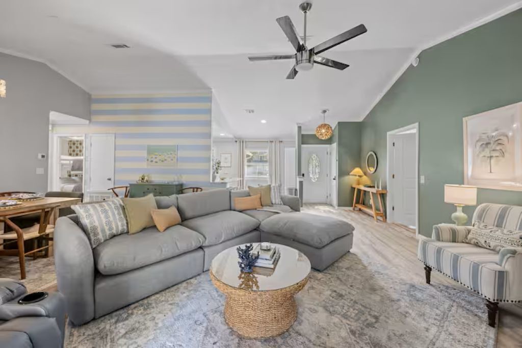 Photo of Livingroom in Isle of Palms