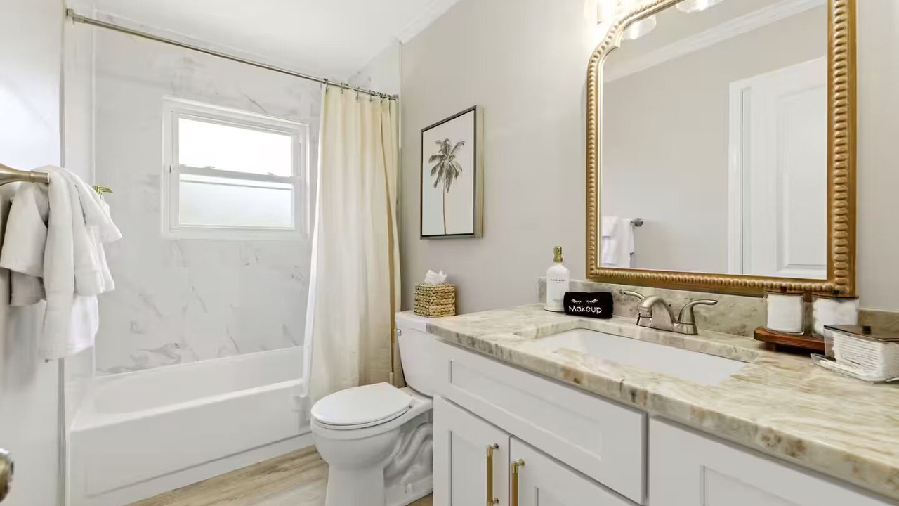 Photo of Bathroom in Isle of Palms