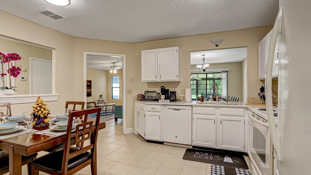 Photo of Kitchen in Sunbeam