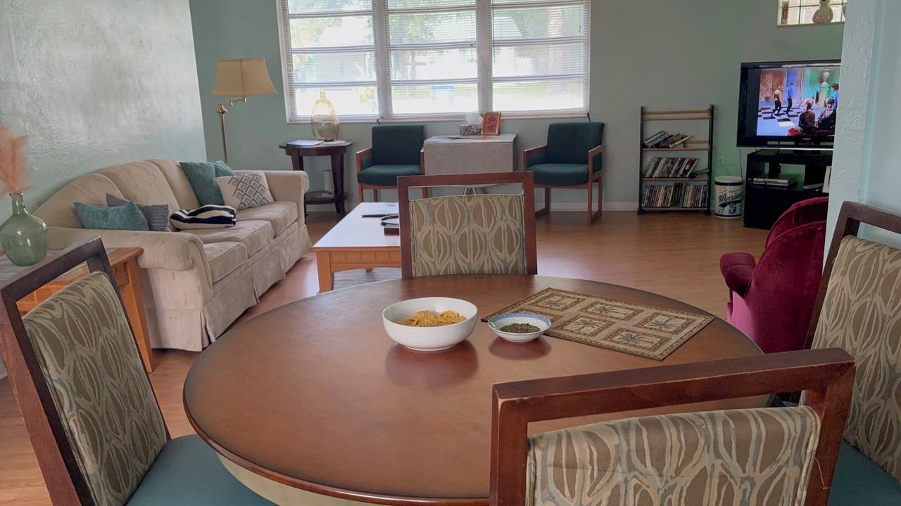 Photo of Livingroom in DeLand
