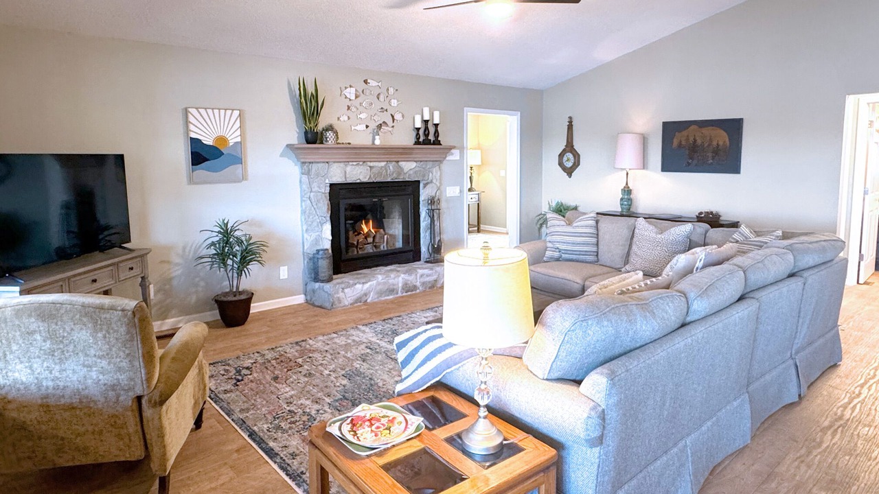 Photo of Livingroom in Tallahassee