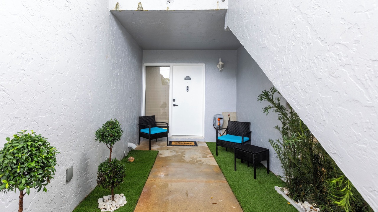 Photo of Patio Balcony in Deerfield Beach