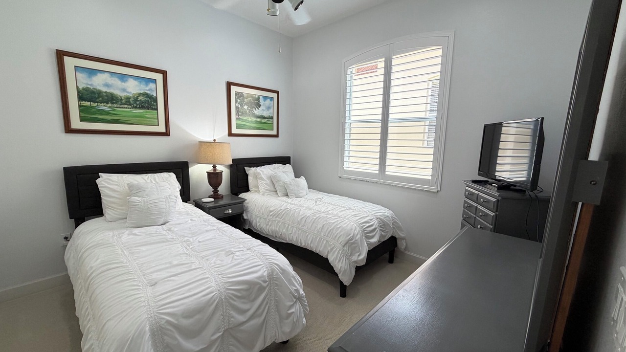 Photo of Bedroom in Lake Jovita