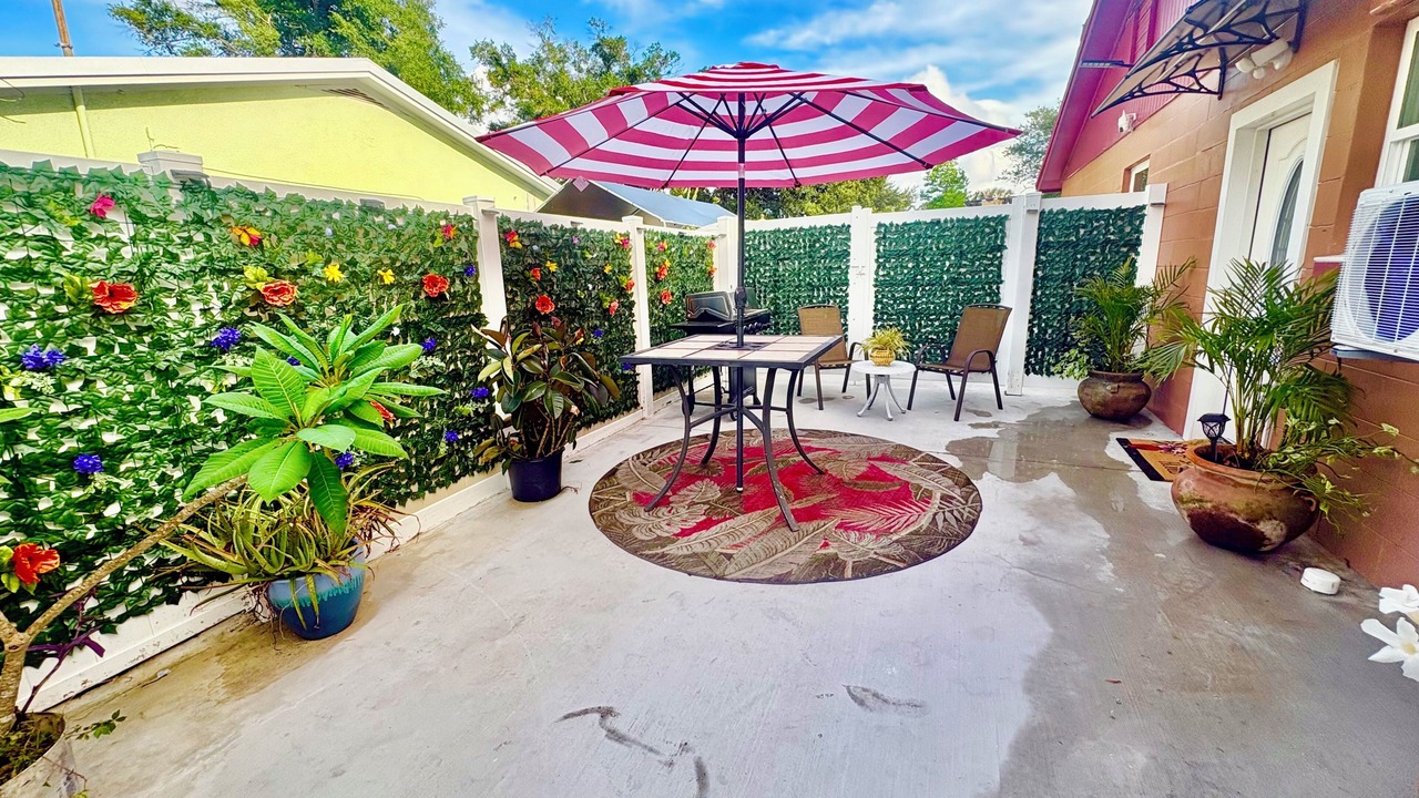 Photo of Outdoor in Carrollwood