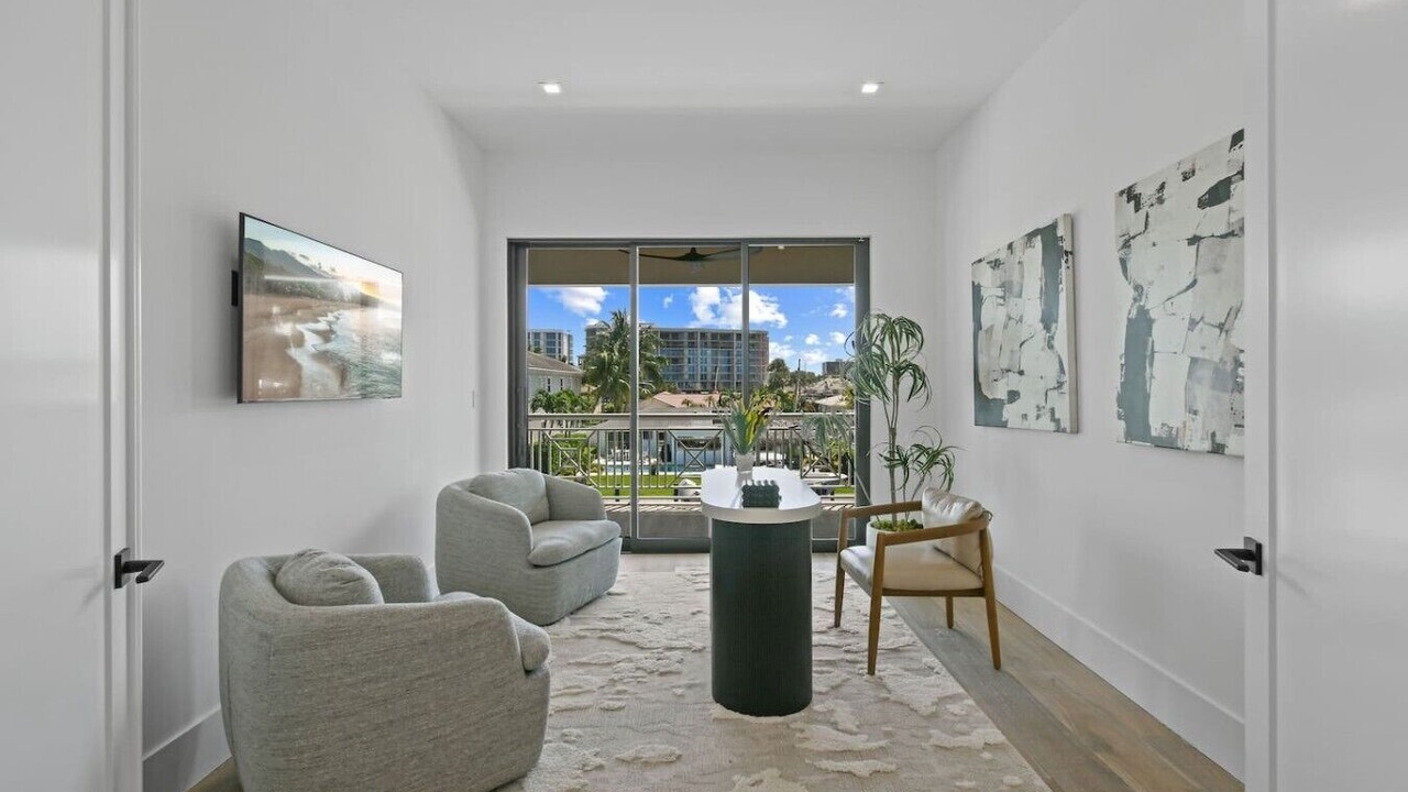 Photo of Livingroom in Florida North Atlantic Coast