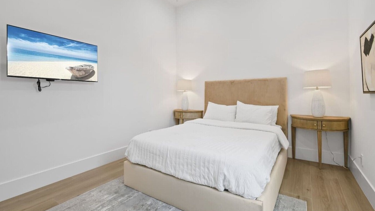 Photo of Bedroom in Florida North Atlantic Coast