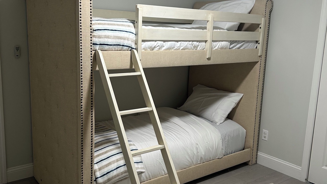 Photo of Bedroom in Westside