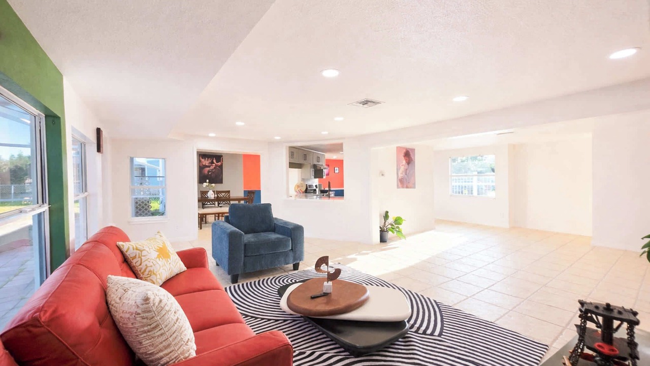 Photo of Livingroom in Apollo Beach