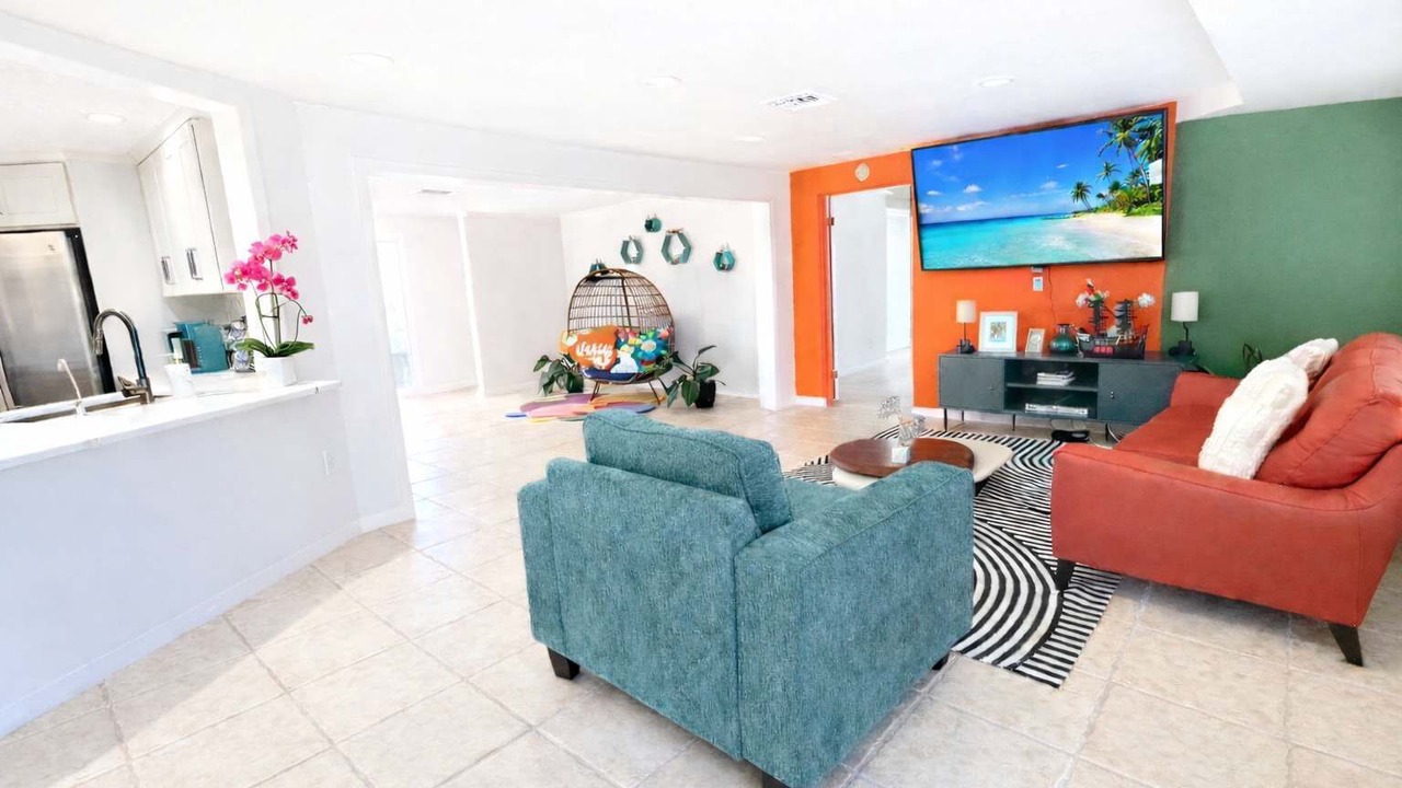Photo of Livingroom in Apollo Beach