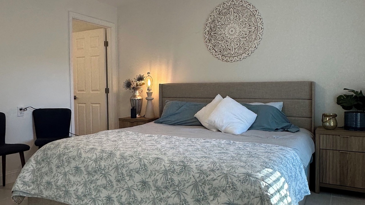 Photo of Bedroom in Shore Acres