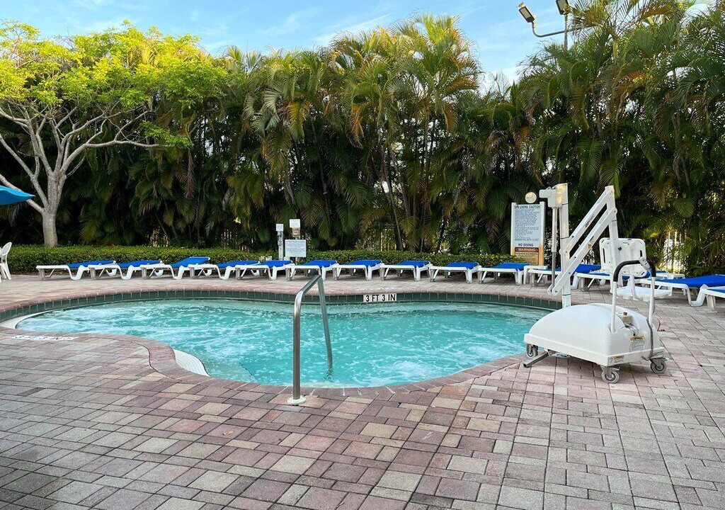 Photo of Outdoor in Weston
