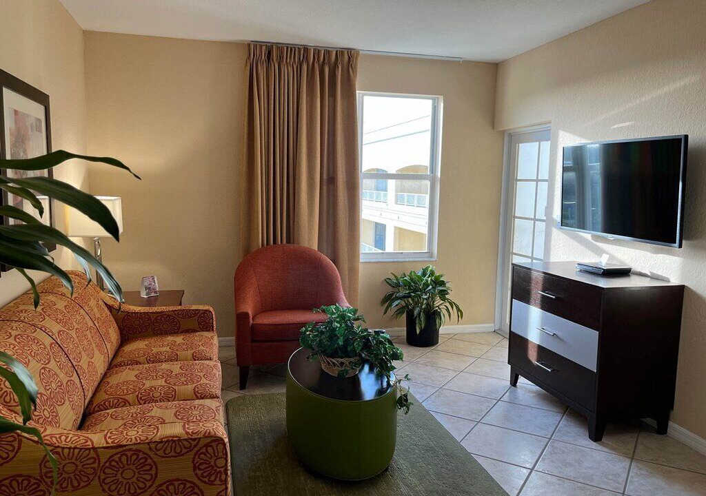 Photo of Livingroom in Weston